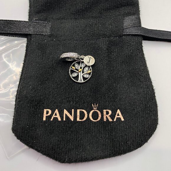 PANDORA Original Sterling Cubic Zirconia Bracelet Charm SPARKLING FAMILY TREE - Picture 1 of 4